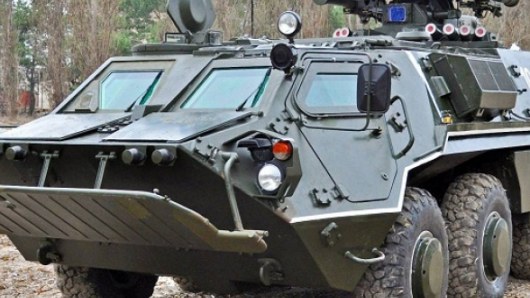 Рассыпающийся БТР: Украина снова опозорилась с военной техникой