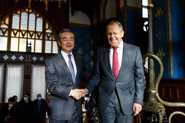 Лавров прибыл в Китай с официальным визитом