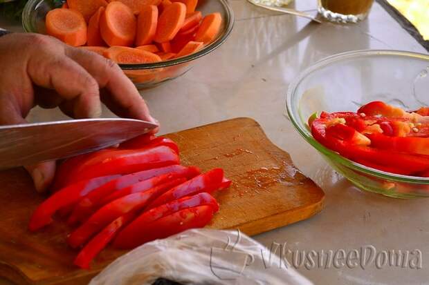 нарезаем сладкий перец