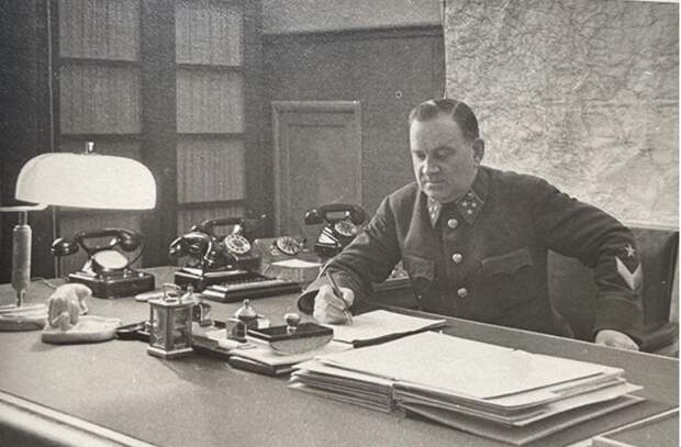 Сталинский интендант Хрулёв