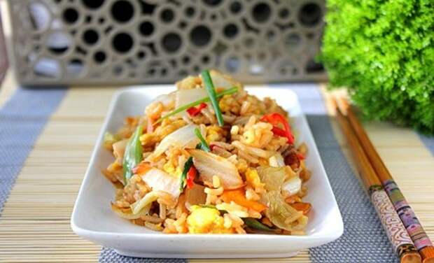 Рис с овощами в азиатском стиле