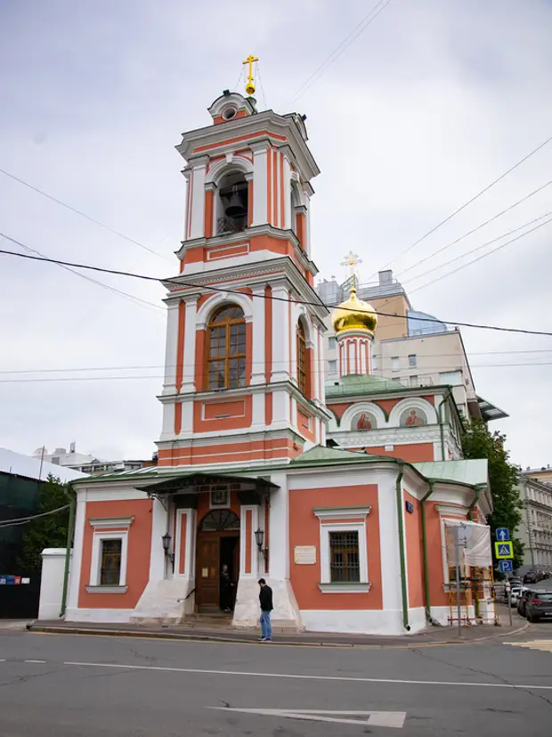 Восстановление культурного наследия. Храм Воскресения Словущего на Успенском Вражке в Москве 2022. Москва воссоздание храма. Год культурного наследия 2022.