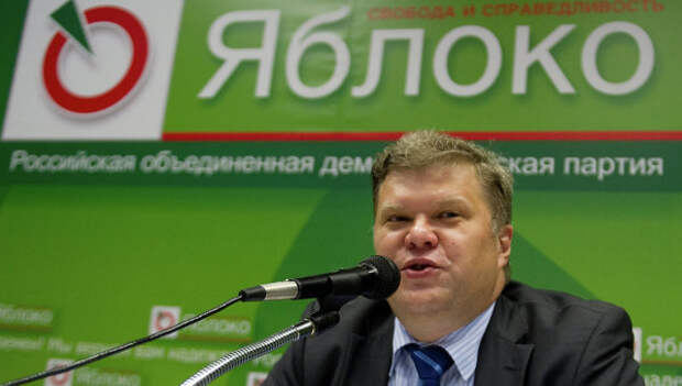 Явлинский против революции, но за «Майдан». Явлинский против революции, но за «Майдан».