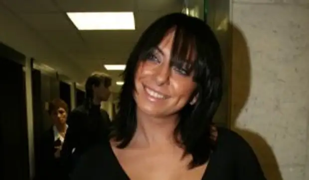 «Уже минус 13 килограммов»: вымолившая ребенка Фриске тает на глазах