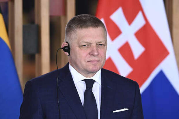Фицо заявил, что никогда не поддержит план ЕС на €140 млрд для Украины