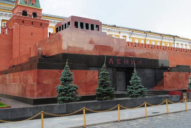 Мавзолей им. В.И. Ленина