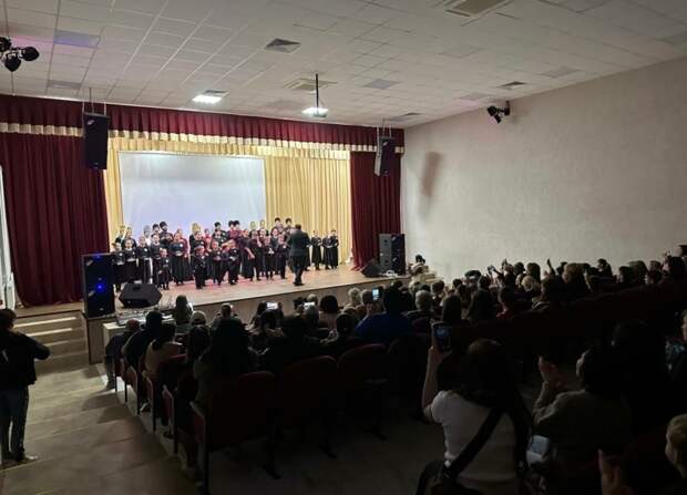 В Хатажукае прошел концерт в рамках проекта "Танцы и Вкусы Адыгеи: Сквозь Поколения"