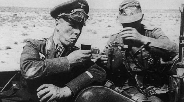 Где сокровища Роммеля Знаменитый Пустынный лис почуял близкий конец 3 октября 1942 года, когда Восьмая армия генерала Монтгомери перешла в наступление. Награбленные за время североафриканской кампании сокровища нужно было спасать: Роммель погрузил все на несколько надувных лодок, которые должны были встретиться с немецкой субмариной в открытом море. Но в Германии (да и нигде больше) африканские драгоценности больше не появлялись. По одной из версий, командир субмарины затопил все в подводном гроте, не так далеко от североафриканского побережья.