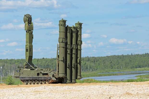 Российские ЗРК С-400 в Сербии поставят НАТО на колени Российские ЗРК С-400 в Сербии поставят НАТО на колени