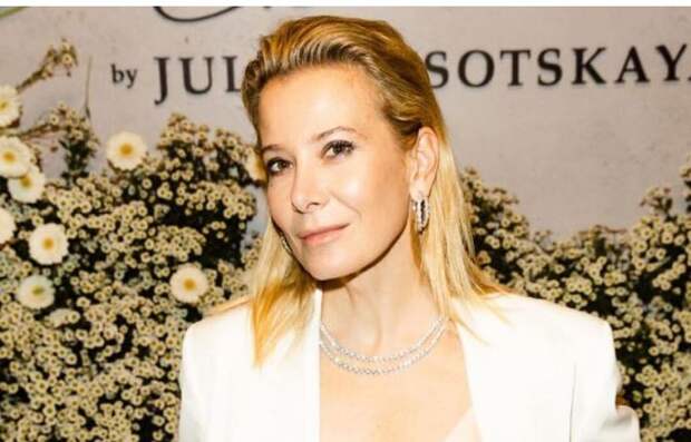 Высоцкая призналась, что ее охватывает паника на самоизоляции