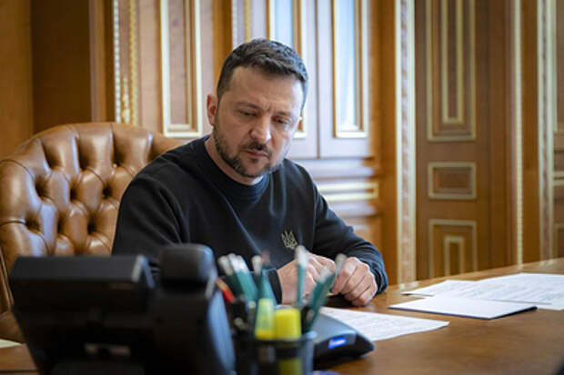 The Federalist: на Украине отменили выборы из-за опасений проигрыша Зеленского