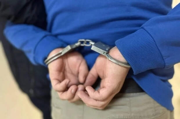 В Петербурге двое приятелей украли из ПВЗ товары на 14,5 млн рублей