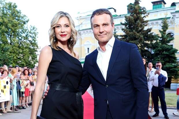 Актриса из «Склифосовского» Анна Невская родила первенца в 49 лет