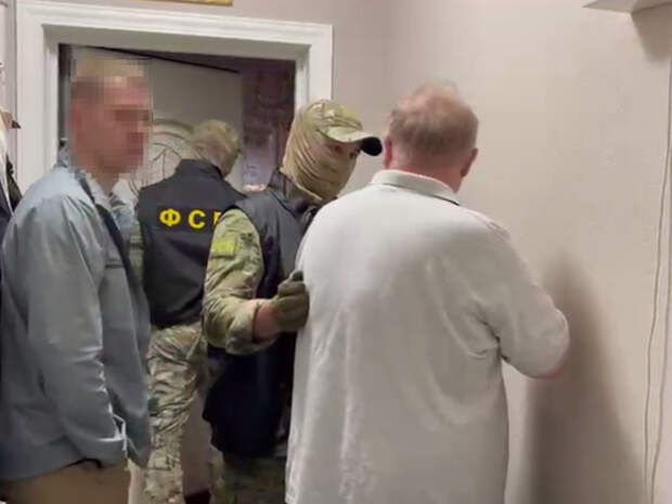 ФСБ нагрянула с визитами к поставщикам школьных обедов в Челябинске