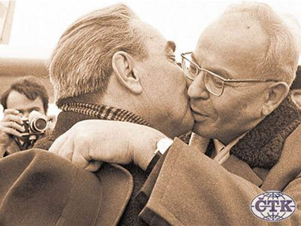 Интересное про силовые поцелуи Брежнева