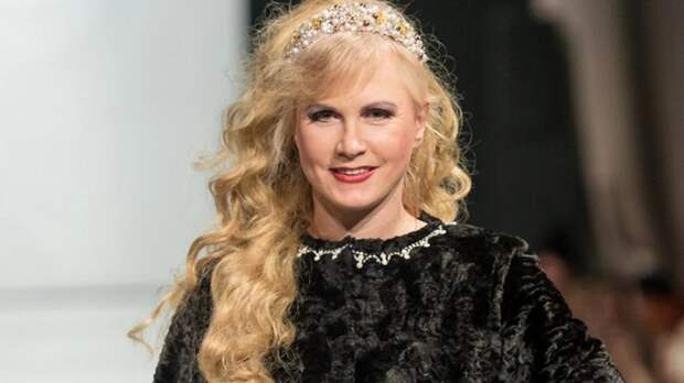 Экс-солистка «Миража» Светлана Разина спасла нескольких лис на звероферме