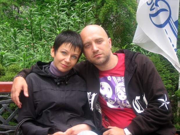 С женой. Фото Юлии Лушиной