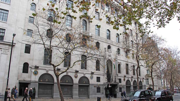 Индия выразила Великобритании протест после нападения на посольство в Лондоне