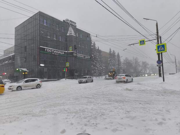 Тульская область парализована из-за сильнейшего циклона, фото с улиц