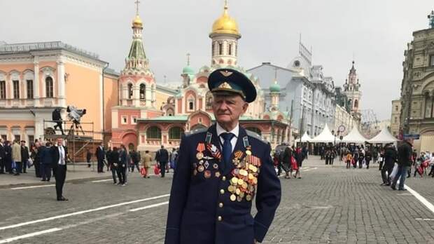 Министр иностранных дел России Сергей Лавров поздравил ветерана Игната Артёменко с 23 февраля