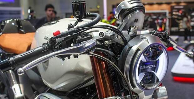 Концепт кафе рейсера Honda 300 TT Racer из Таиландского отдела
