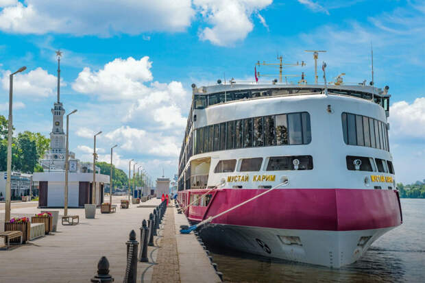 Власти РФ думают о возрождении зарубежных круизов через Азовское море