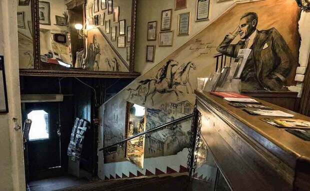 В Доме Булгакова открылась выставка работ Владимира Волка