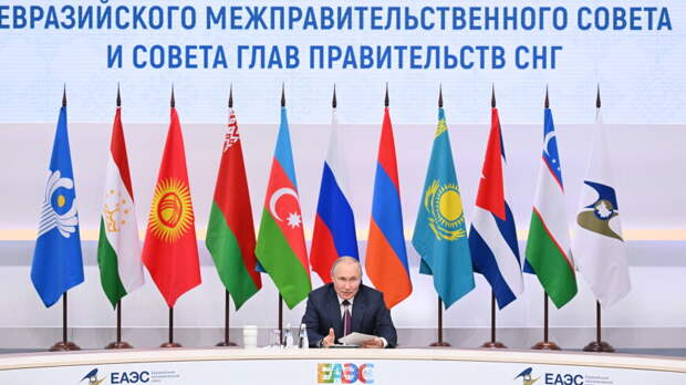 Путин: Россия не будет отгораживаться от мировой экономики и все производить сама