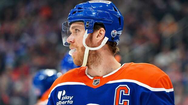 Макдэвид оформил хет-трик в игре с «Сан-Хосе» и оторвался от Кучерова в гонке бомбардиров. У Подколзина «гол+пас»