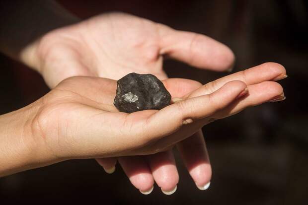 Девочка нашла метеорит старше Земли