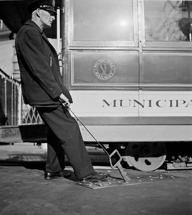 San-Frantsisko-ulichnye-fotografii-1940-50-godov-Freda-Liona 58