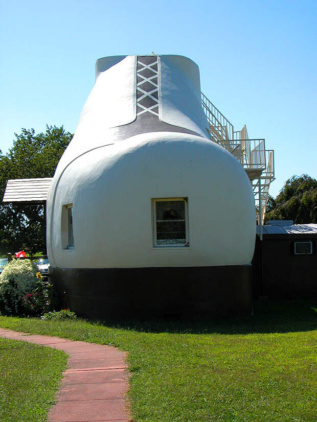 Haines-Shoe-House-3