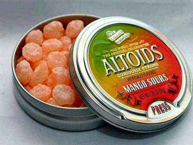 Фруктовые леденцы Altoids.