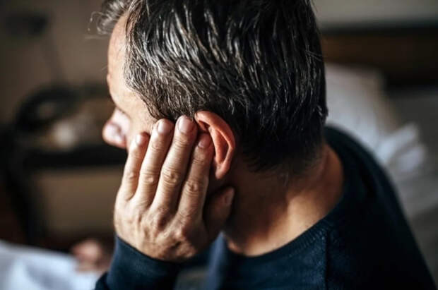 Профессор Ионов рассказал, к чему может привести удаление ушной серы