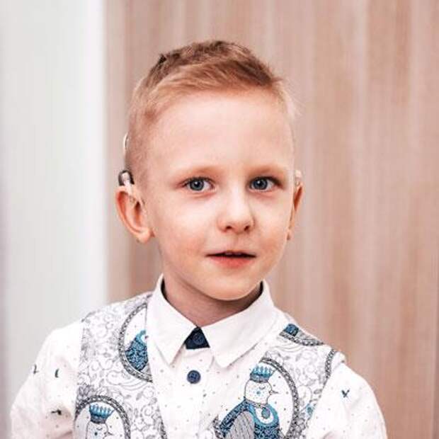Витя Кириченко, 6 лет, двусторонняя тугоухость 4-й степени, состояние после кохлеарной имплантации, требуется слухоречевая реабилитация, 195 220 ₽