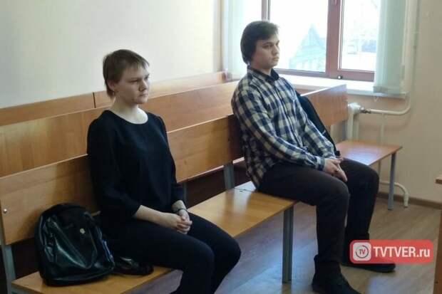 Парень, утопивший котёнка на видео, теперь боится за свою жизнь и ходит в бронежилете живодёры, интересное, кот, страх, суд, утопили, фото