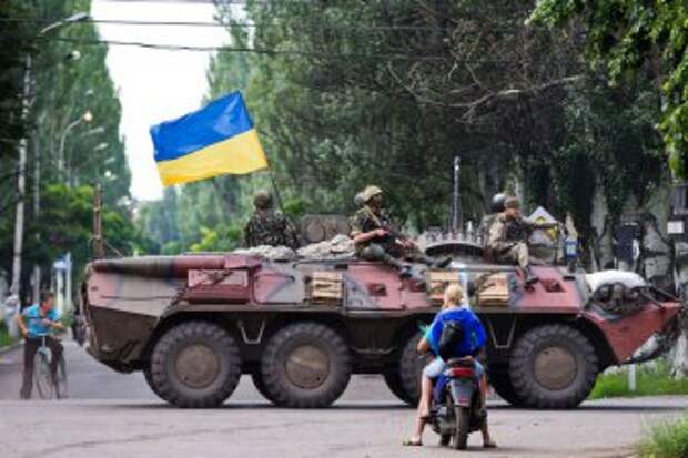 Newsweek: Обычная жизнь кажется сюрреалистичной на фронте Украины
