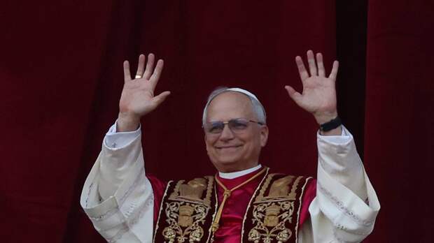 Папа Римский отказался от визита в США из-за критики политики Трампа