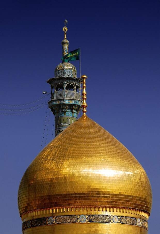 Купол мечети в г. Кум. Иран.