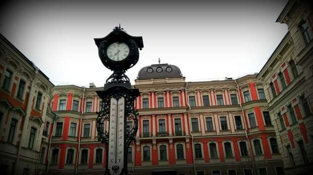 "Собачье сердце" пo-пeтepбypгcки. Памятник Шарику и Профессору