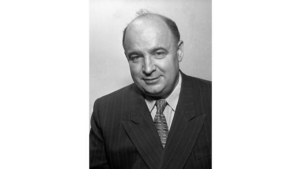 «Обернись зима лютая летом красным!»: сын ирландца и гречанки Александр Роу в детстве служил у алтаря