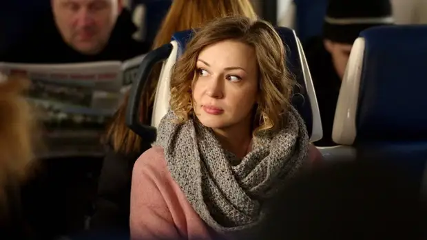 «Взяла лягушку в руку»: актриса Анна Тараторкина рассказала о съемках в новом сезоне «Котейки»