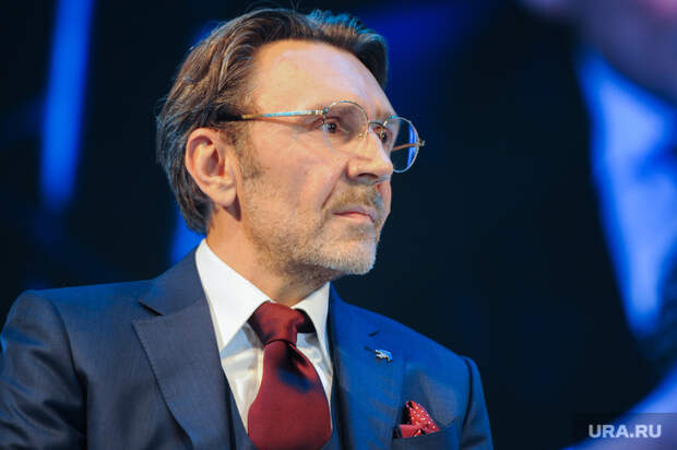 Шнуров написал матерное стихотворение о Лукашенко