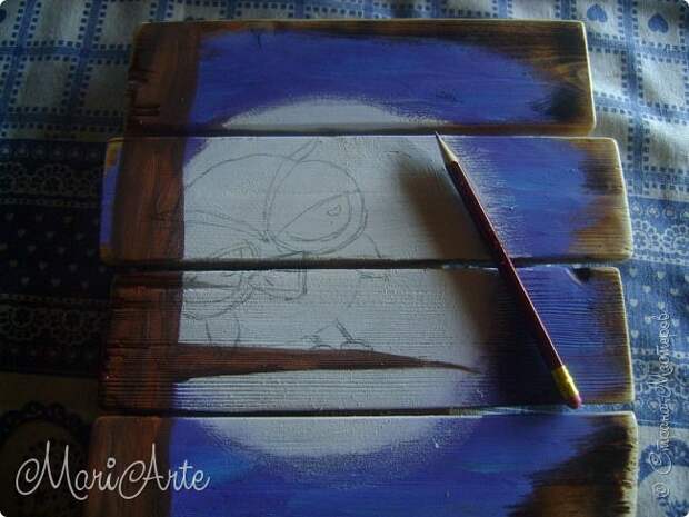 Здравствуйте, всем, заглянувшим ко мне в гости !!  Увидела я как то в интернете, что можно расписывать обычные деревянные дощечки, небрежно сколоченные..... фото 21