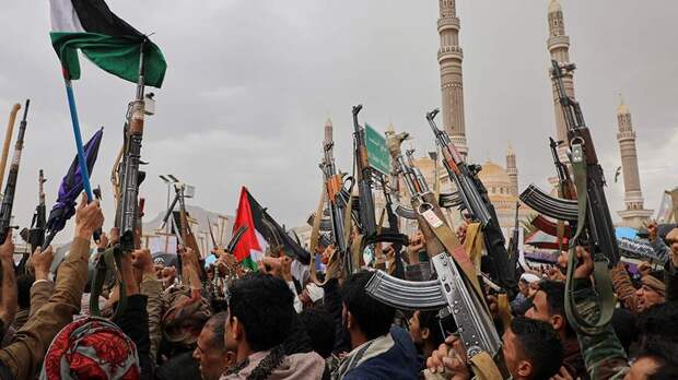 Великобритания сообщила о нападении на судно у побережья Йемена