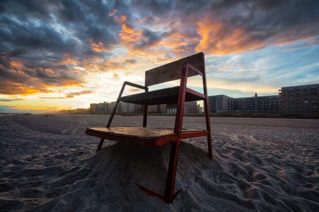 Long Island Lifeguard Describes How He Fought Off A Shark To Survive A Brutal Attack