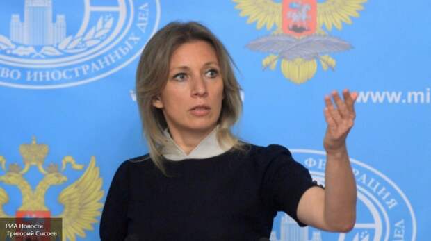 Захарова рассказала анекдот про божий приговор мечтам Порошенко о Крыме