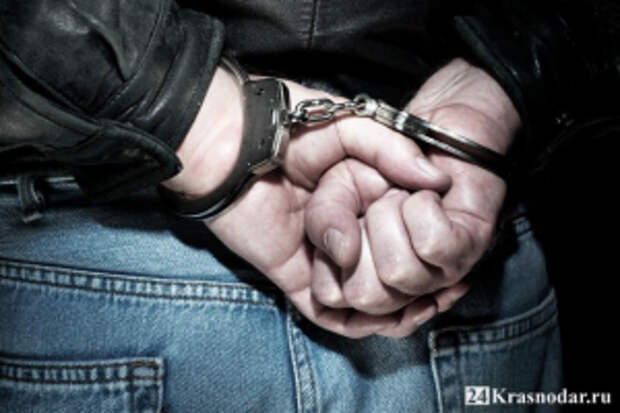 Полицейские задержали в Краснодарском крае курьера дистанционных мошенников