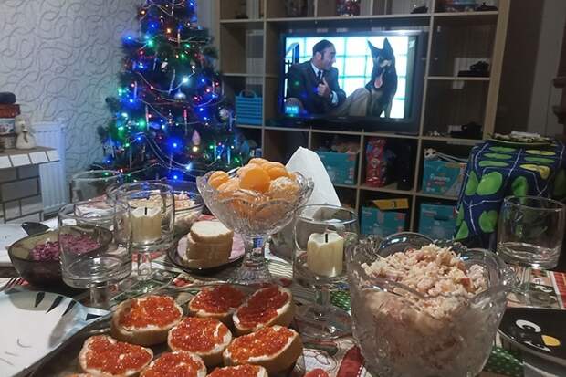 Главную ошибку новогоднего стола назвал гастроэнтеролог Леонтьев