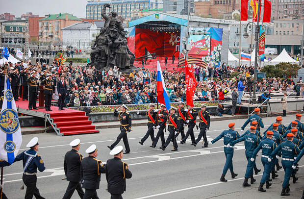 Во Владивостоке прошёл Парад Победы